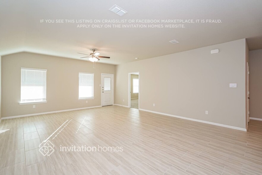 Building Photo - 437 Kaufman Dr