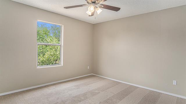 Building Photo - 8732 Hunters Point Way