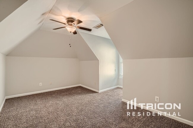 Building Photo - 7067 Brook Side Landing