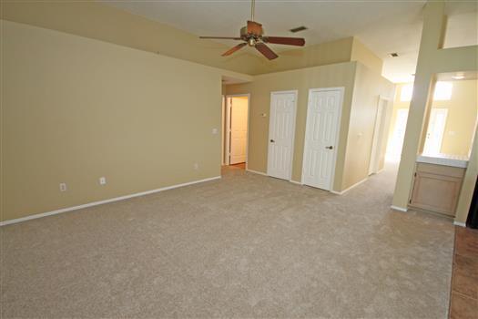 Building Photo - 1001 Black Willow Dr