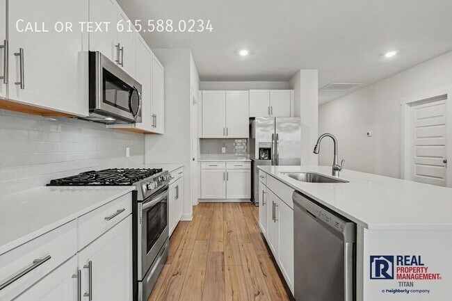 Building Photo - 1029 Ewell Farm Dr