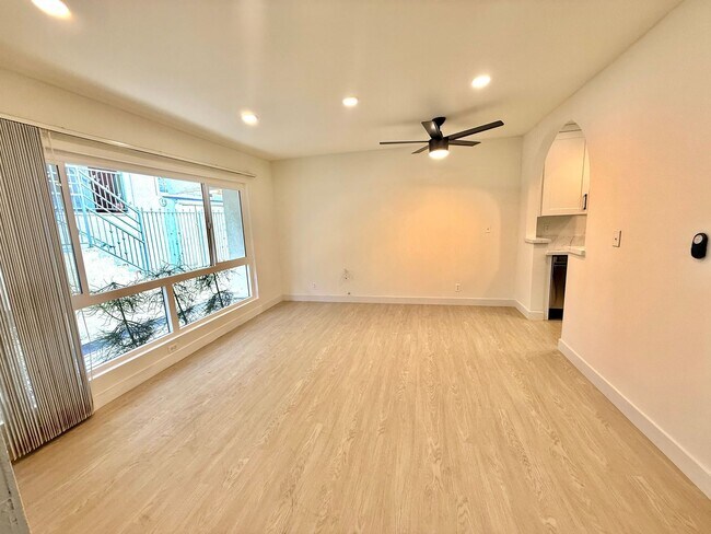 Building Photo - 3317 Keystone Av