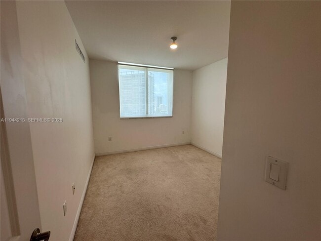 Building Photo - 1755 E Hallandale Beach Blvd