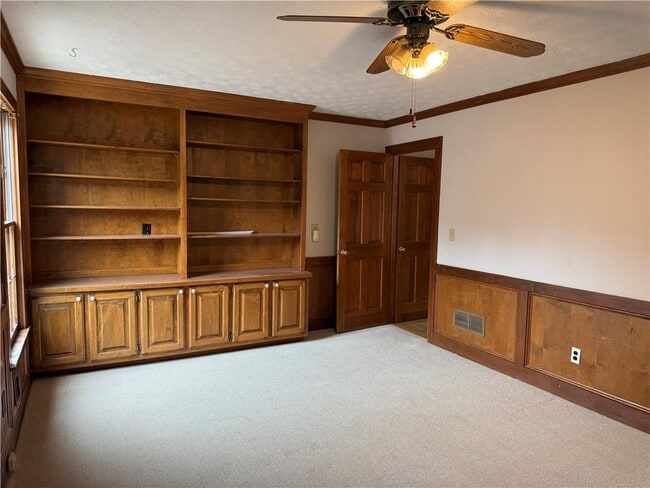 Building Photo - 3209 Henderson Walk