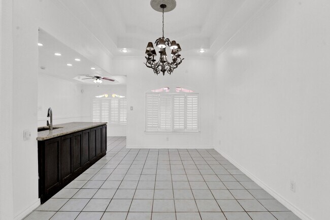 Building Photo - 3 Bed 3 Bath Home in the Laredo's Northside Primavera Subdivision! Available Now!