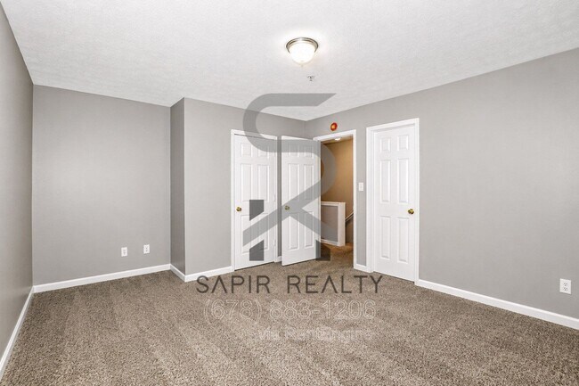 Building Photo - 2552 Avery Park Cir
