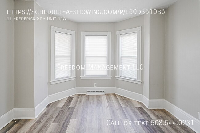 Building Photo - 11 Frederick St