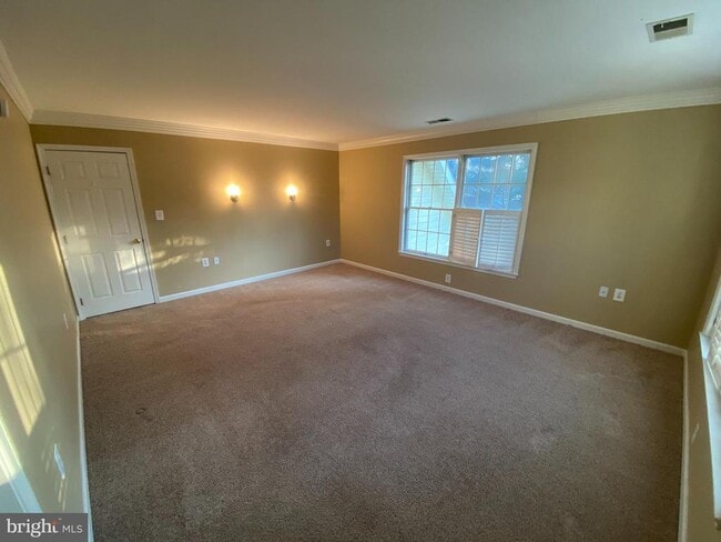 Building Photo - 47 Pikeview Dr