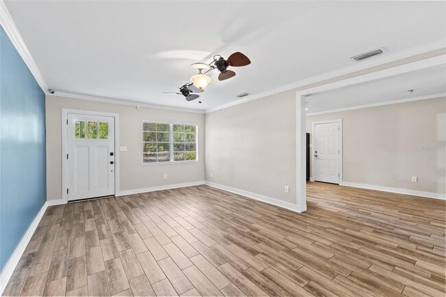 Building Photo - 4009 W San Rafael St
