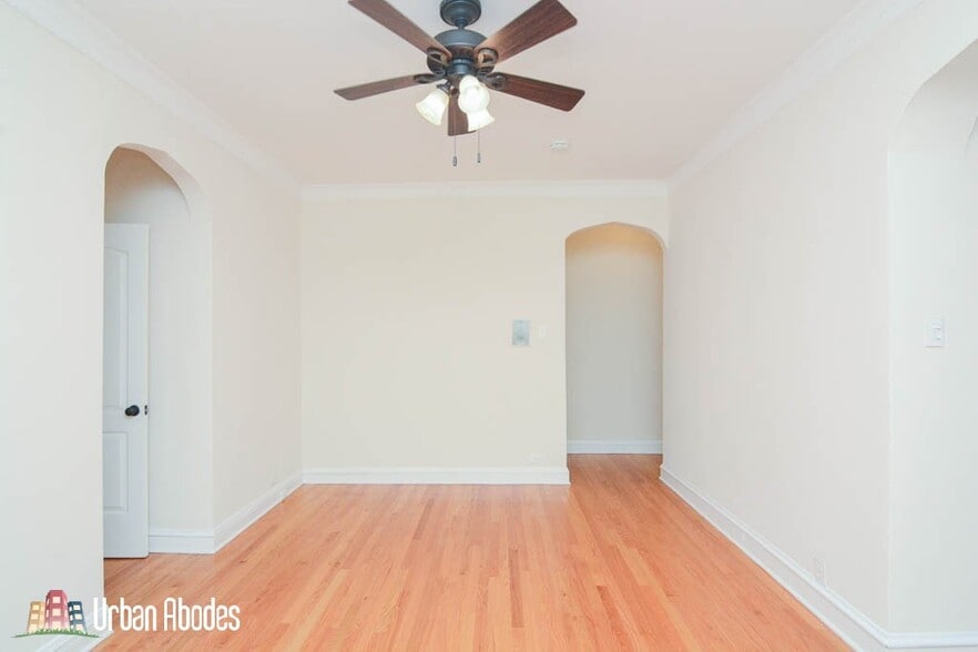 Building Photo - 4614 Paulina N St