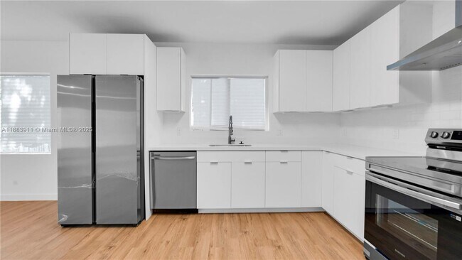 Building Photo - 18395 SW 103rd Ct