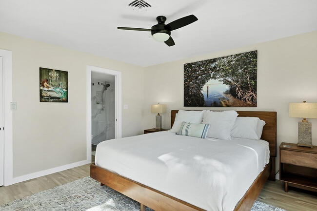 Building Photo - 500 S Washington Dr