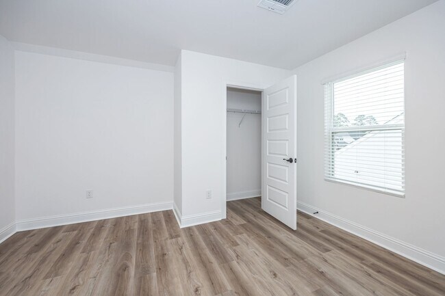 Building Photo - Brand-New Pet-Friendly 3BR/3BA Home with Large Bonus Room in Ocean Springs!