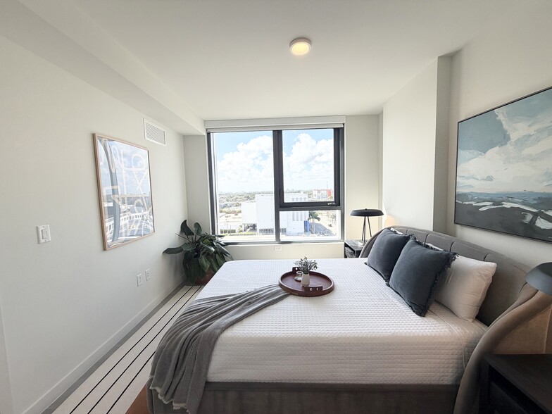 Building Photo - 168 NW 30th St