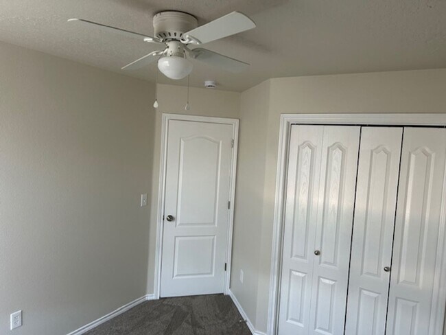 Building Photo - Cute Caldwell Home