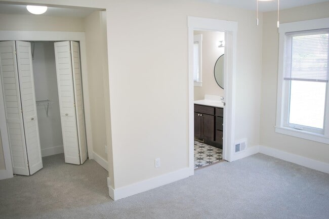 Building Photo - 209 Buffalo St