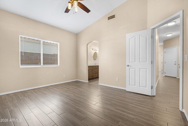 Building Photo - 14548 N 87th Ave