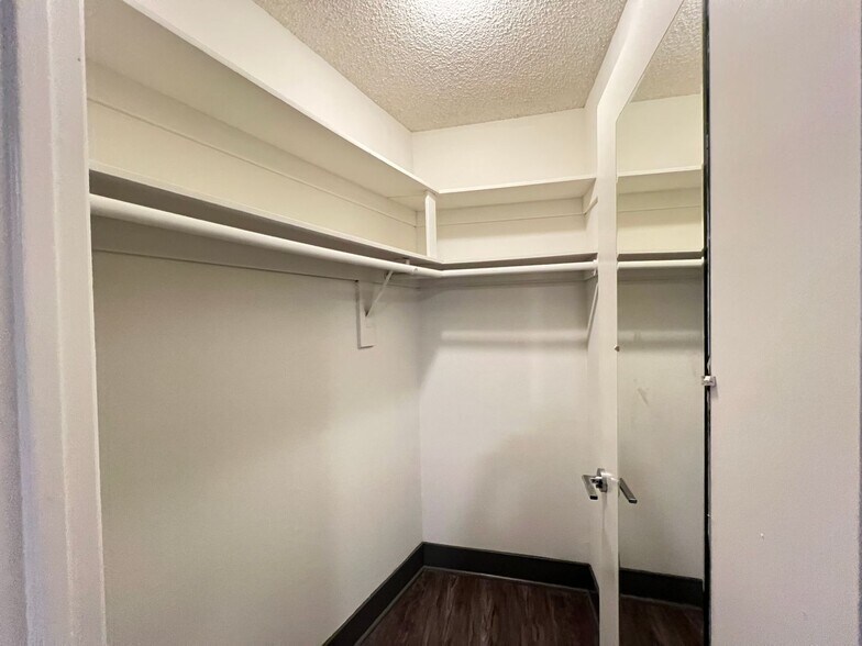 Building Photo - 3715 S Canfield Ave