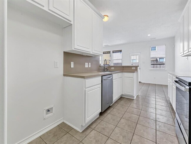 Building Photo - 17623 Bering Bridge Ln