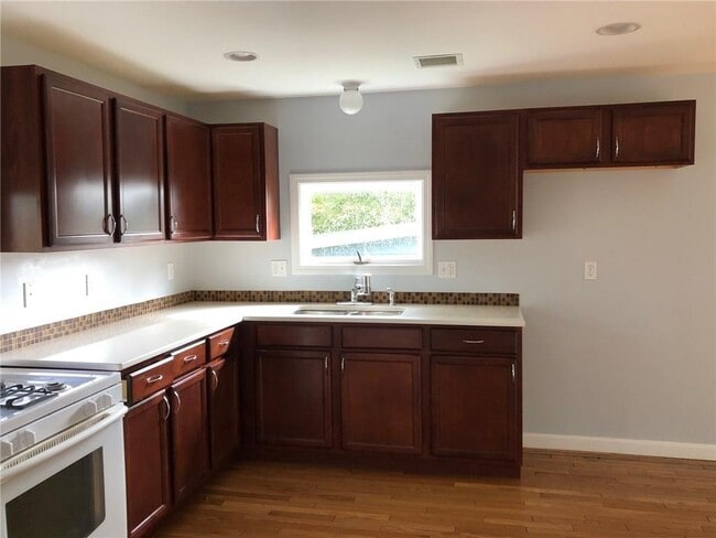 Building Photo - 18 San Miguel Dr