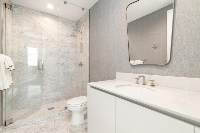 Building Photo - 1333 S Flagler Dr