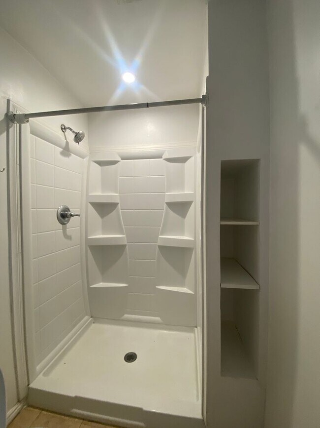 Building Photo - Charming Home in Covina