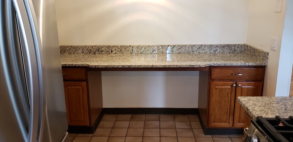Kitchen Breakfast nook - 35 Danny Rd