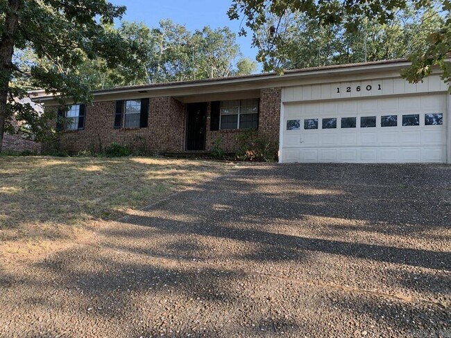Primary Photo - 12601 Pleasant View Dr