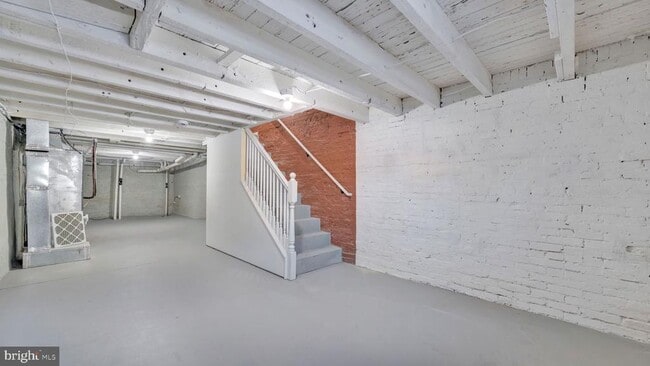 Building Photo - 307 S Smallwood St