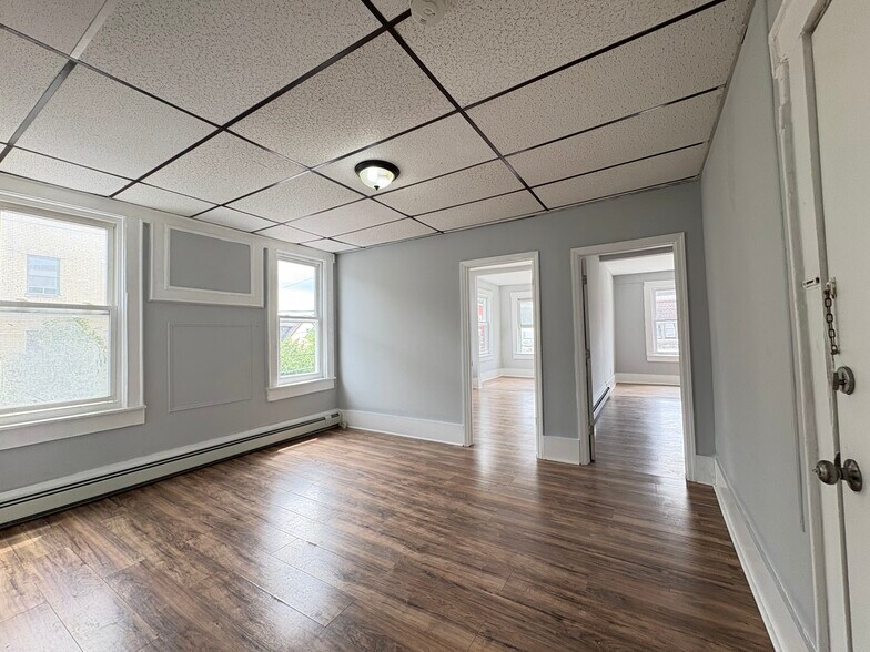 Building Photo - 295 Renner Ave