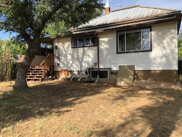 Building Photo - Early 1900's Charm In This Two Bedroom in Prescott