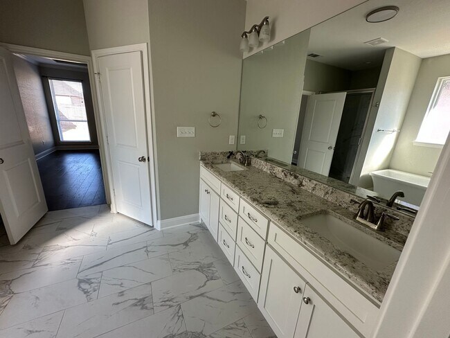 Building Photo - 11948 Gillian Ct