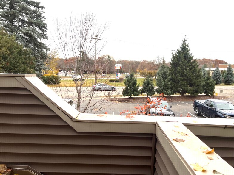 Building Photo - 556 Bloomfield Ct