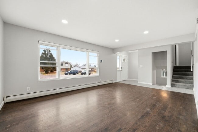 Building Photo - Updated 4BR Home with 2-Car Garage in Stratmoor
