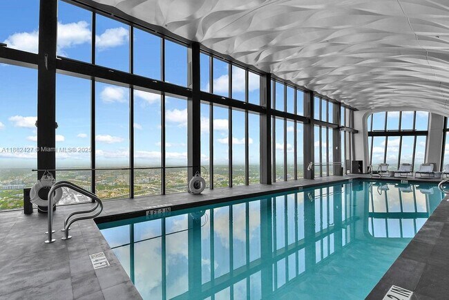 Building Photo - 1000 Biscayne Blvd