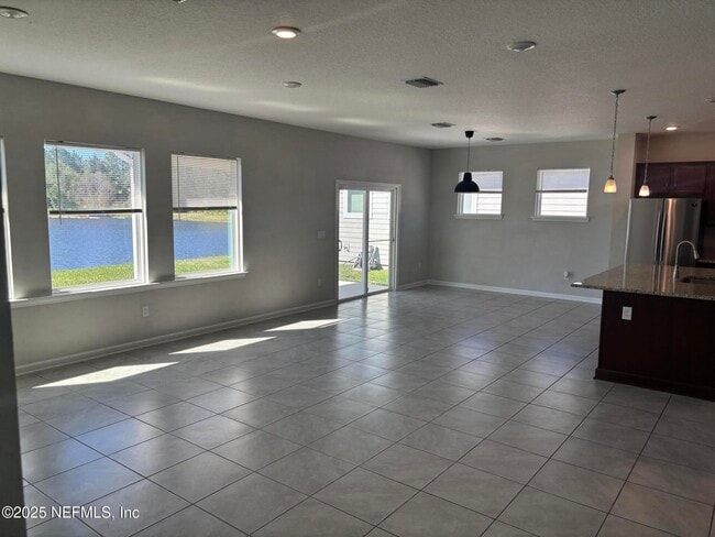 Building Photo - 12032 Bridgehampton Rd