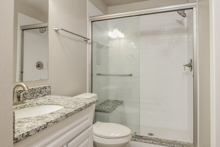 Building Photo - 10478 Tippecanoe