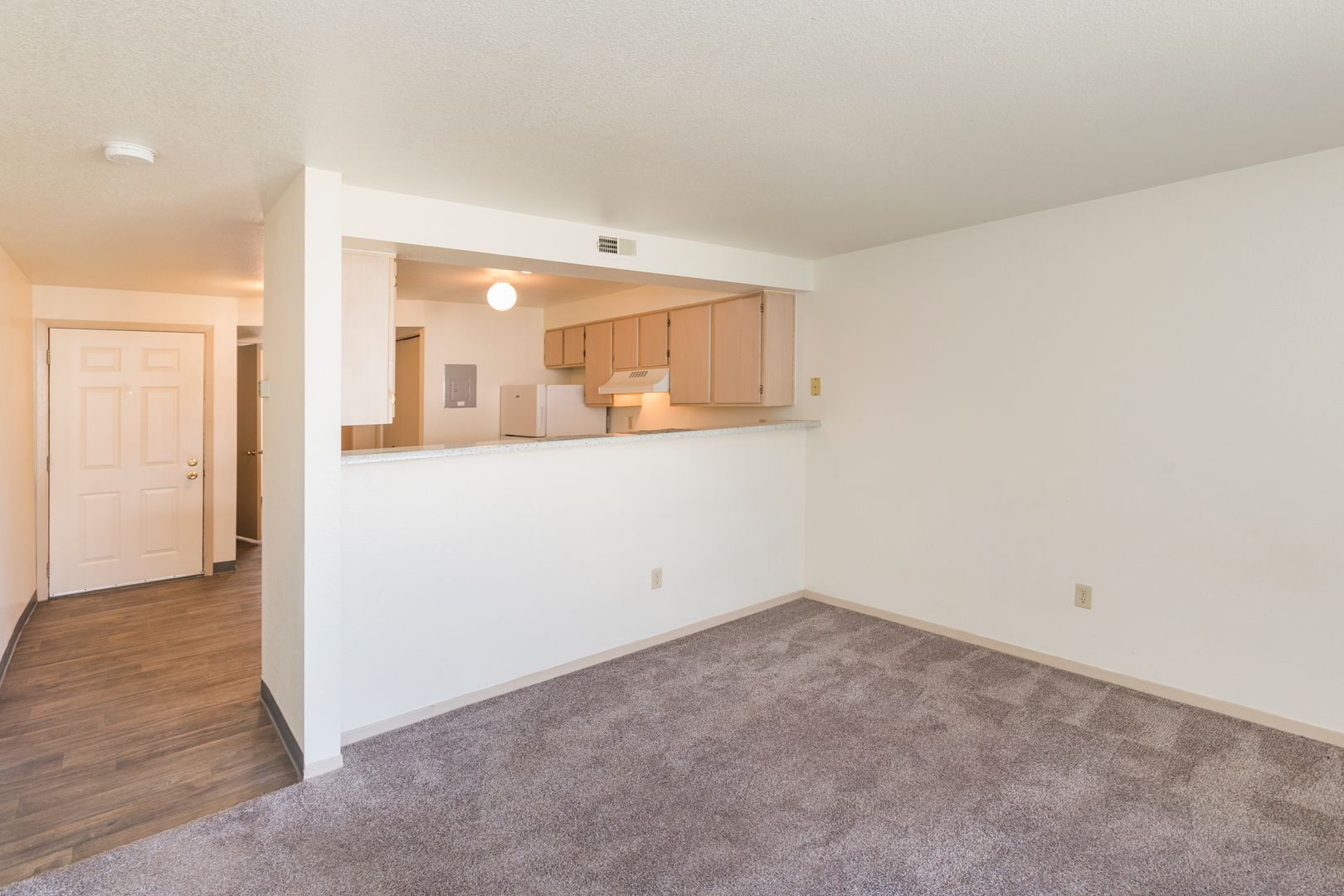 Interior Photo - Summit Creek Apartment Homes