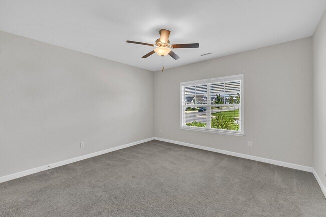 Building Photo - Four Bedroom + Loft Dream Home in Youngsville