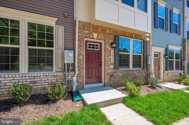 Building Photo - 19822 Habitat Ter