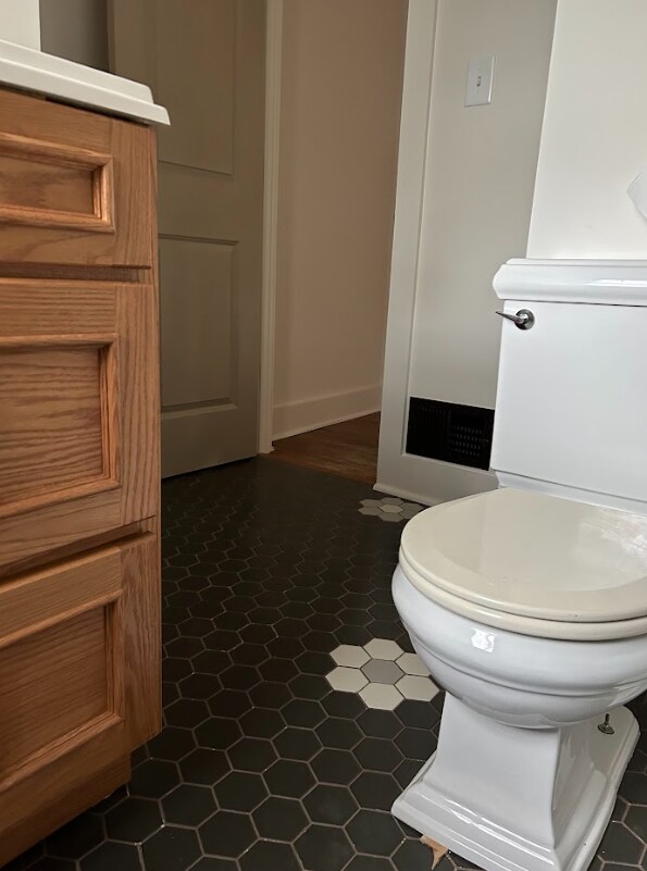 Building Photo - 1402 Warren St