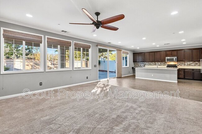 Building Photo - 39012 Crown Ranch Rd