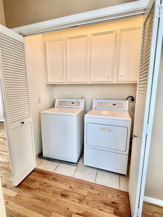 Building Photo - 32 Waugh Dr