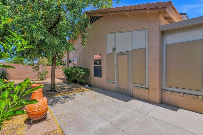 Building Photo - 18166 W Camino Real Dr