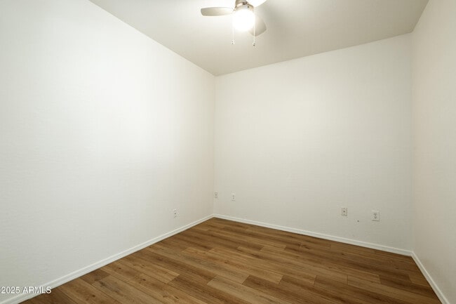 Building Photo - 1718 W Colter St