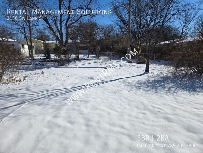 Building Photo - 3130 SW Lane St