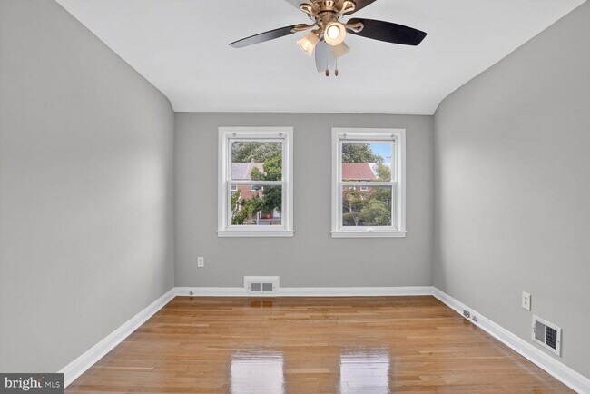 Building Photo - 1207 Cedarcroft Rd