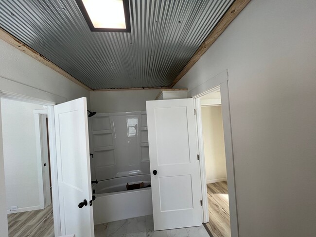 Building Photo - Click the “Apply Now” button or email wapmrentals@gmail.com for a prompt response.