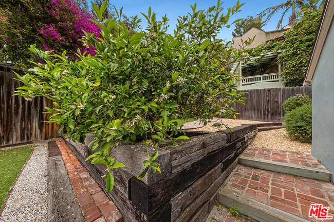 Building Photo - 2413 Argosy Way
