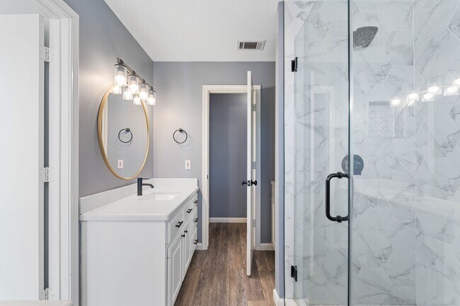 Building Photo - 11085 Jake Pearson Rd